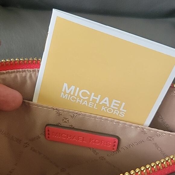 NWT Michael Kors Jet Set Large Zip Clutch Wristlet in Geranium Multi XL SOLD OUT - Picture 6 of 8